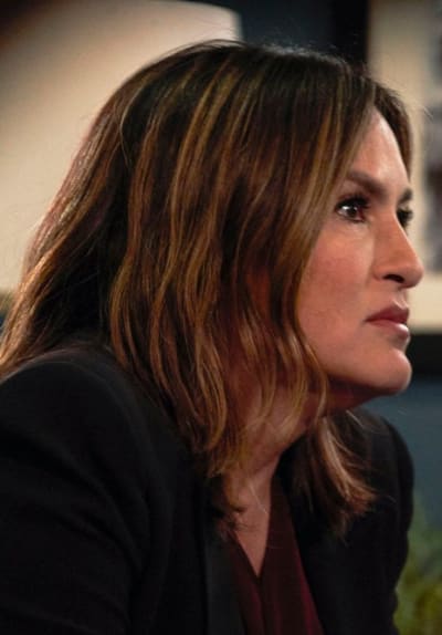 Benson Takes The Case - Law & Order: SVU Season 21 Episode 12