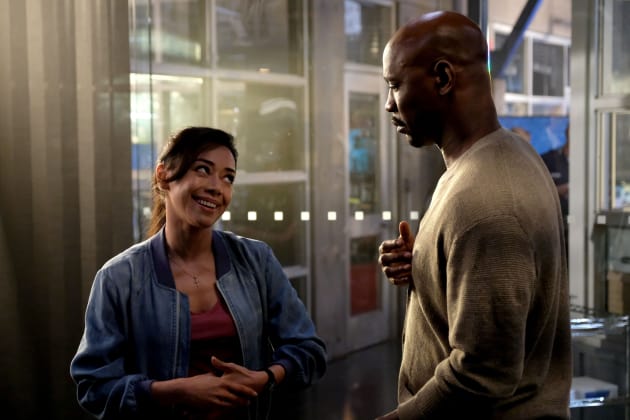 Flirty Ella - Lucifer Season 3 Episode 1