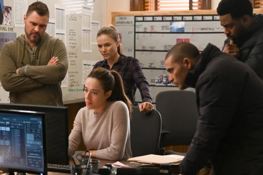 Focused Squad  - Chicago PD Season 10 Episode 18