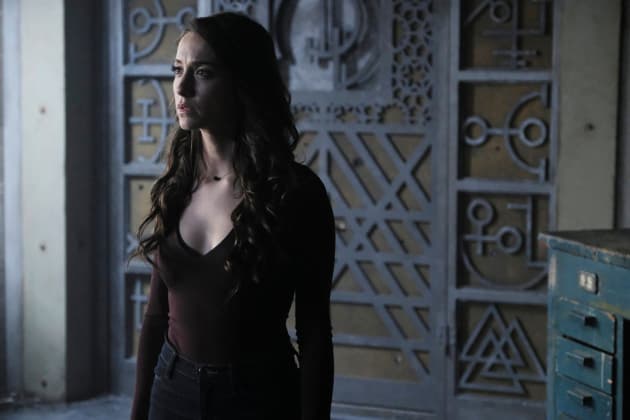 The Magicians Season 3 Episode 10 Review The Art Of The Deal Tv