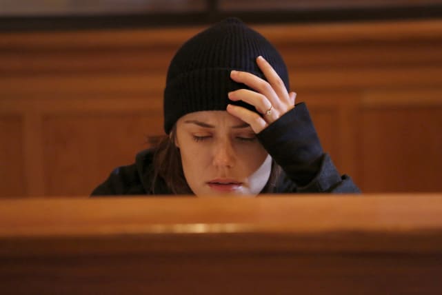 Praying - The Blacklist Season 5 Episode 9