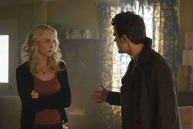 Helping Caroline Cope - The Vampire Diaries Season 6 Episode 12