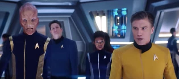 Pike Meets The Discovery - Star Trek: Discovery