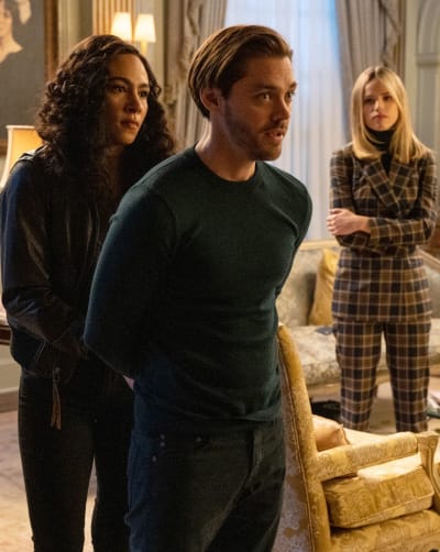 Dani Cuffs Malcolm - Tall  - Prodigal Son Season 1 Episode 20