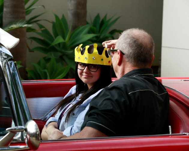 Jay and Alex Chat - Modern Family Season 6 Episode 19