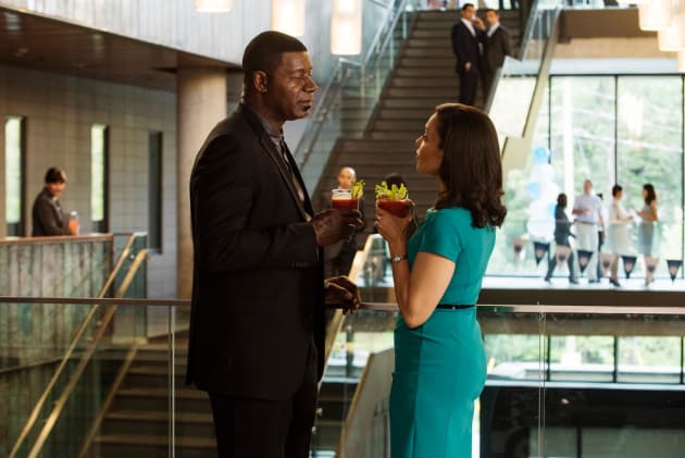 Julian and his Wife Share a Moment - Incorporated Season 1 Episode 7