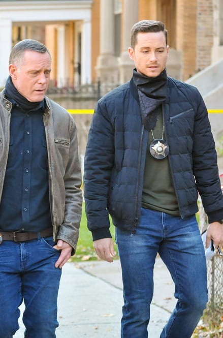 Working the Case - Chicago PD Season 8 Episode 3