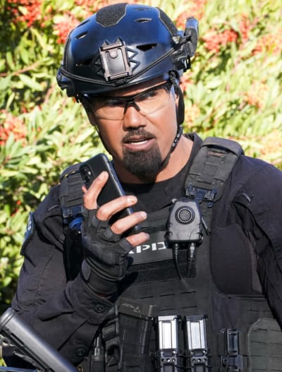 Atendendo a uma chamada - Alto - SWAT Temporada 6 Episódio 12