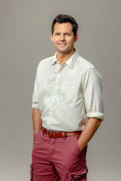 Kristoffer Polaha in Pearl in Paradise