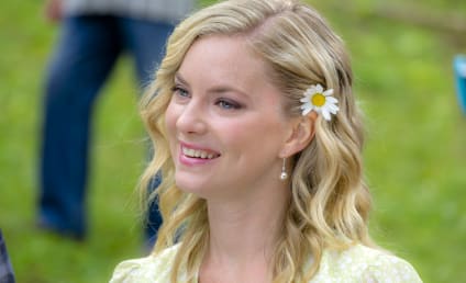 Cindy Busby Previews Her New Hallmark Movie, Romance In the Air