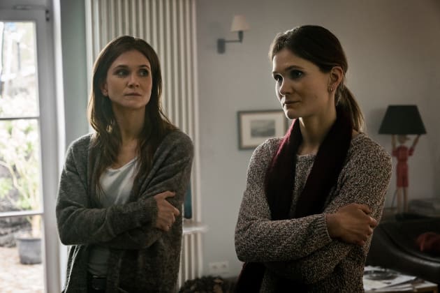 Alice - Counterpart Season 1 Episode 5