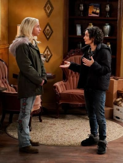 Looking For a Home - The Conners Season 4 Episode 16