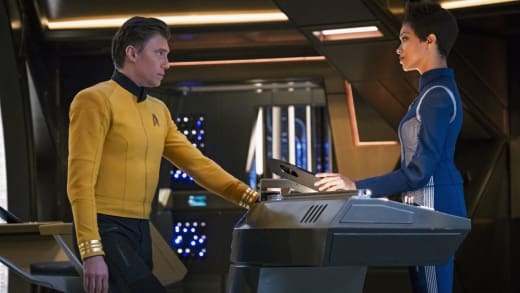 Pike and Burnham - Star Trek: Discovery Season 2 Episode 1