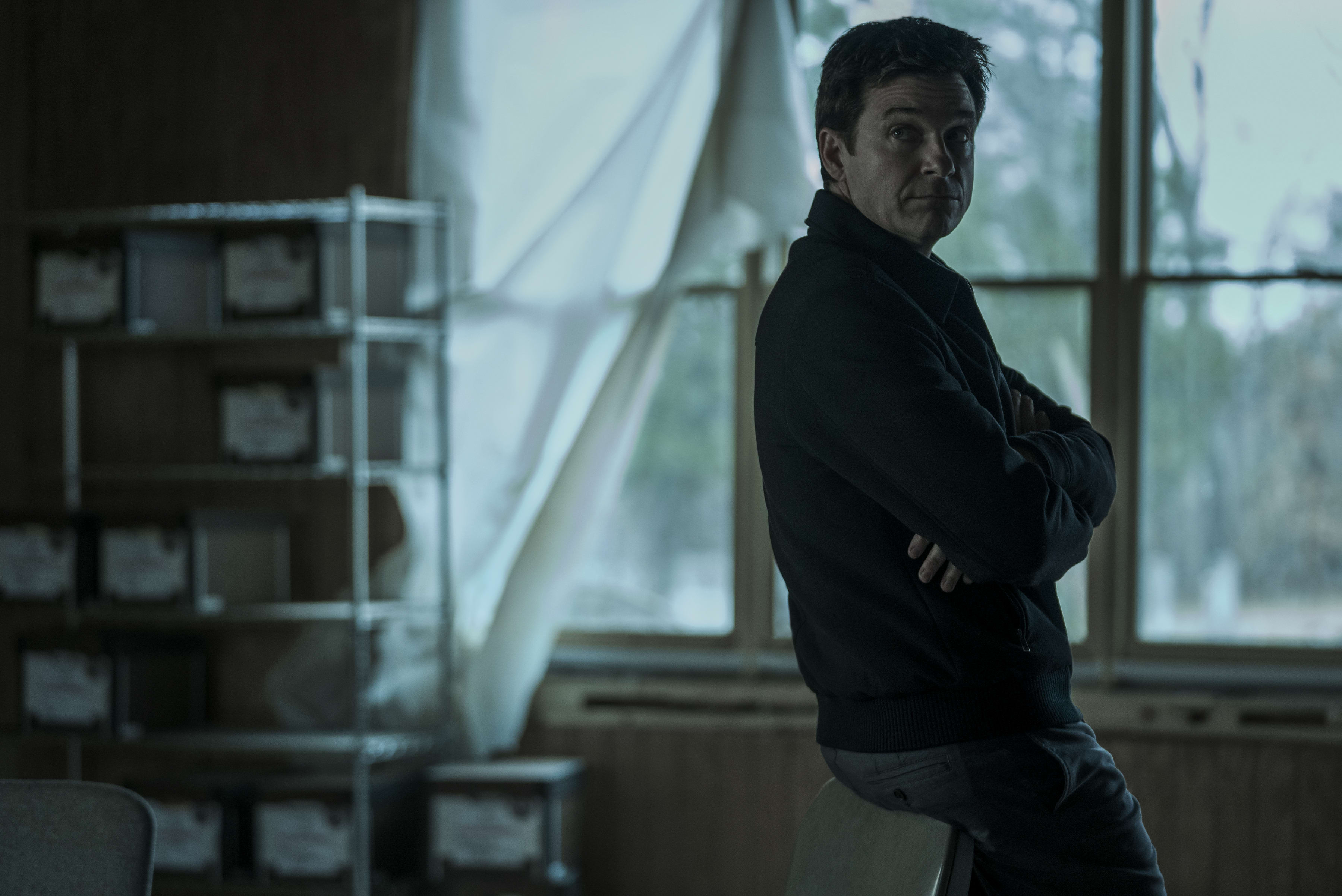https://tv-fanatic-res.cloudinary.com/iu/s--5F6-LLQI--/f_auto,q_auto/v1535338515/jason-bateman-on-ozark