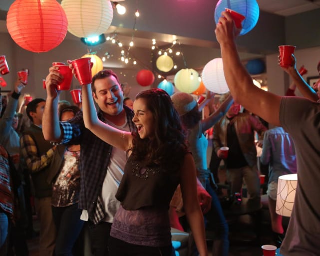 Party Time - Switched at Birth Season 4 Episode 5