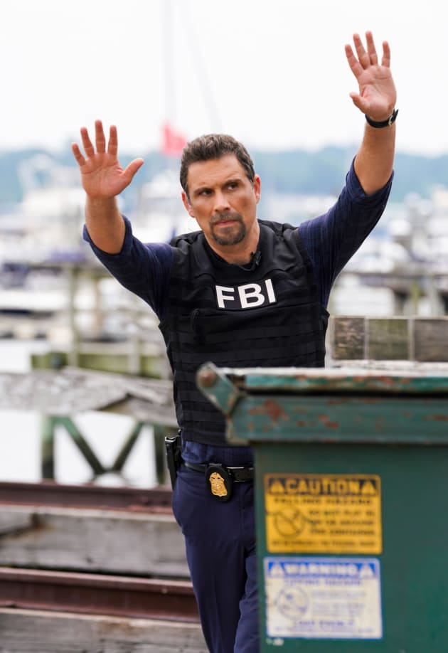 In a Tough Spot - FBI Season 5 Episode 1
