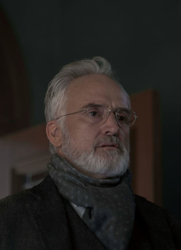 Is Commander Lawrence Scared Tall The Handmaid S Tale Season 3 Episode 1 Tv Fanatic