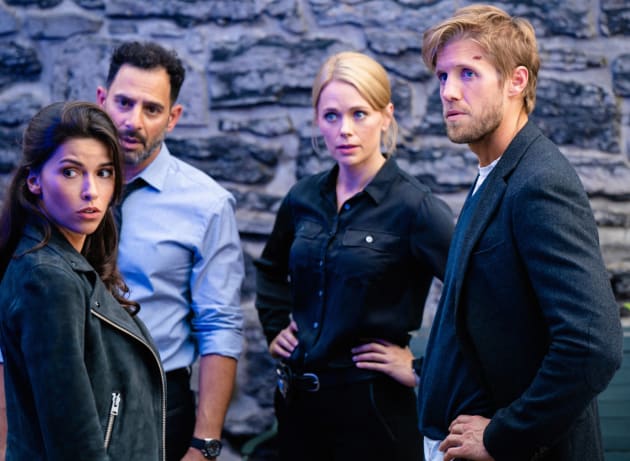Hands on her Hips - Blood & Treasure Season 1 Episode 3