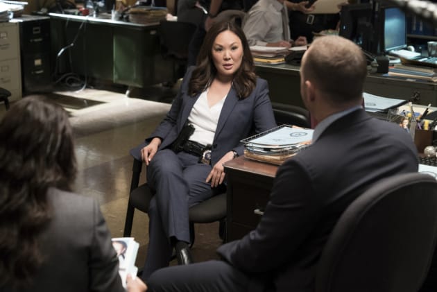 Missing the Signs - Blue Bloods Season 8 Episode 2