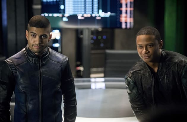 Happy Team Members - Arrow Season 6 Episode 4