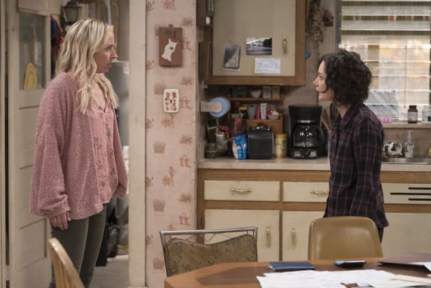 Darlene and Becky - The Conners Season 1 Episode 1