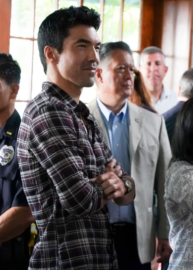 Opening Visitor - Hawaii Five-0 Season 9 Episode 7