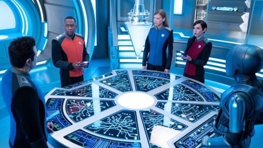 Orville Crew Assembled - The Orville: New Horizons Season 3 Episode 6