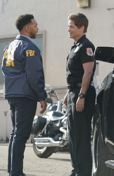 Pressing the FBI -tall  - 9-1-1: Lone Star Season 4 Episode 6