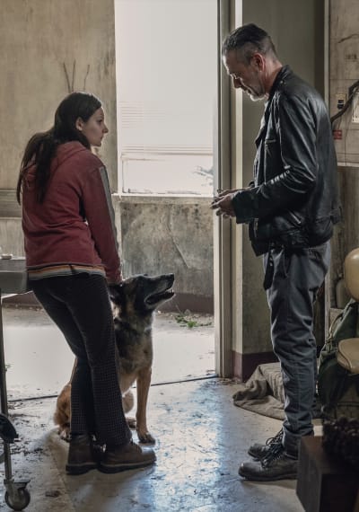 Negan Helps Lydia - The Walking Dead Season 10 Episode 15