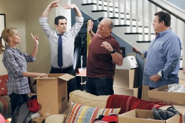 Modern Family Season 3 Episode 8 After The Fire Quotes Tv Fanatic