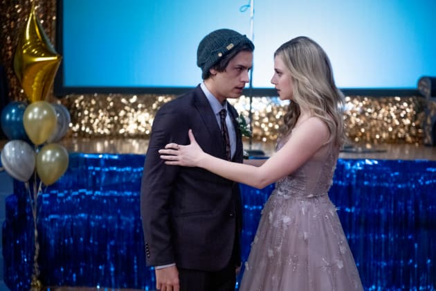 Riverdale season 5 episode 1 watch online sales