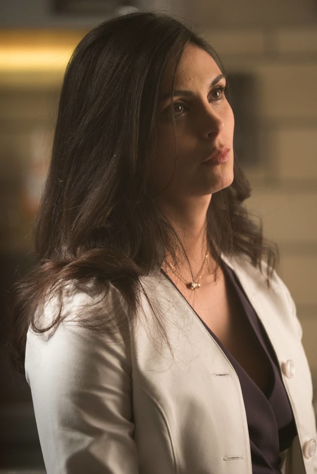She's Back - Gotham Season 3 Episode 13