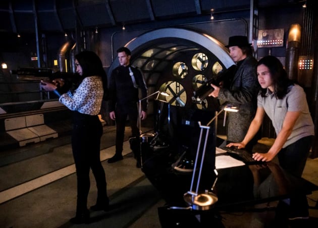 Watch the flash season cheap 5 episode 22 putlocker
