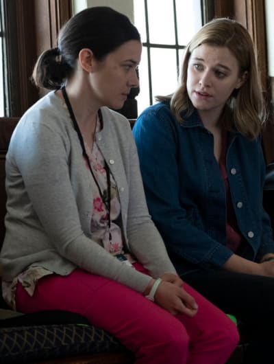 Grace Talks To Noelle - Nurses Season 1 Episode 9
