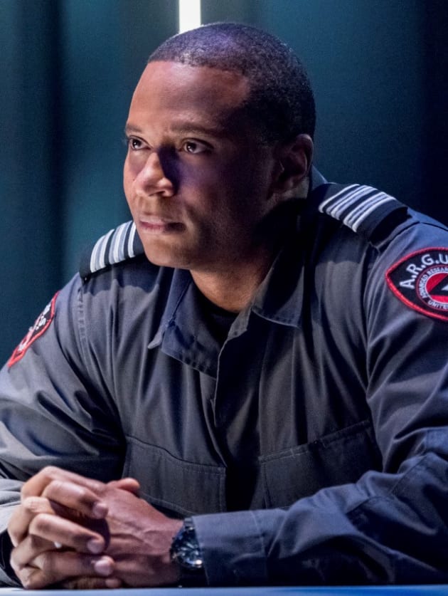 Arrow s07e10 watch online sale