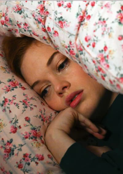 Zoey cries - Zoey's Extraordinary Playlist Season 2 Episode 1