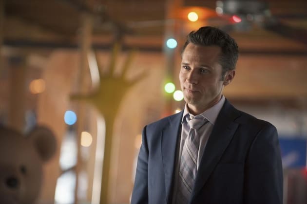 Ryan Had His Back - Castle Season 7 Episode 2