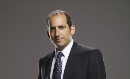 House Spoilers: Season Finale Will Be "Traumatic," Peter Jacobson Says