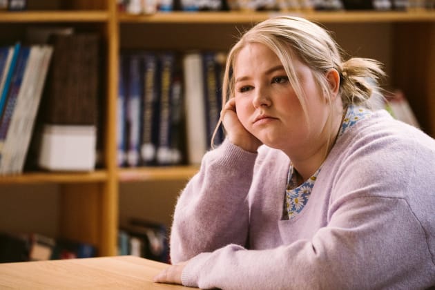 Astrid & Lilly Save the World Season 1 Episode 8 Review: Hair