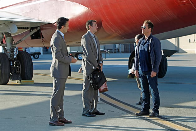 Tony Hunts For Ziva