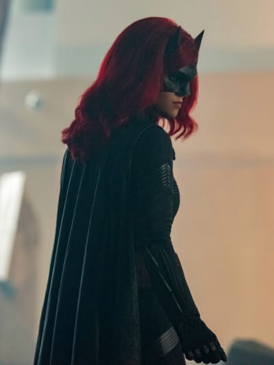 Batwoman - Supergirl Season 5 Episode 9