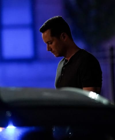Halstead in Shadow - tall - Chicago PD Season 9 Episode 2