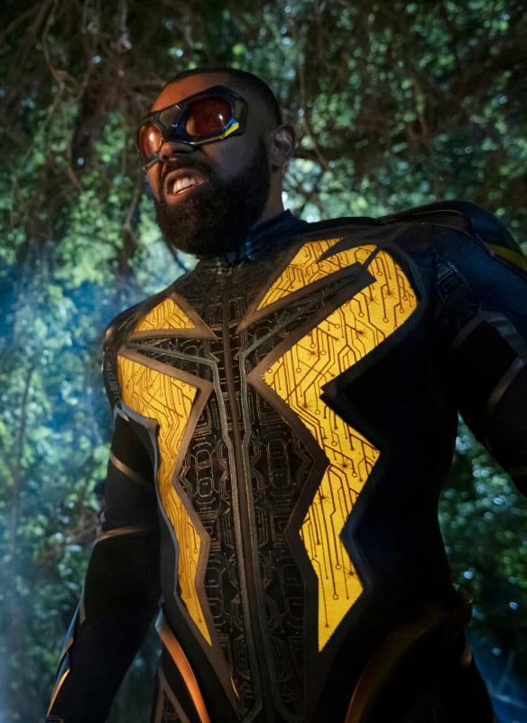 Escort Mission - Black Lightning Season 3 Episode 7