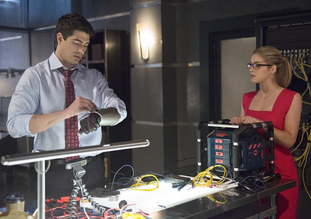 Prepping ATOM - Arrow Season 3 Episode 10