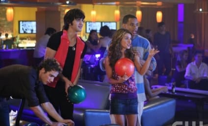 90210 Music from "Lucky Strike"