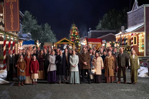 Hope Valley at Christmas - When Calls the Heart Season 7 Episode 0