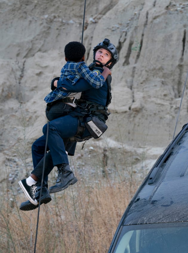 Lena On The Move - 9-1-1 Season 3 Episode 4