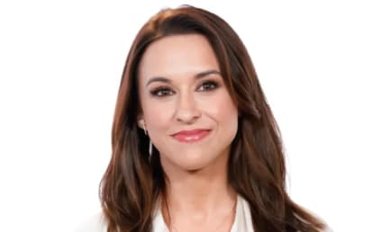 Lacey Chabert Inks Multi-Picture Deal With Crown Media