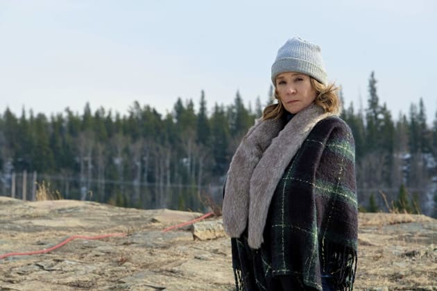 Wynonna's Mom - Wynonna Earp Season 3 Episode 2
