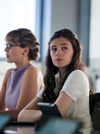 Nia - Supergirl Season 5 Episode 3